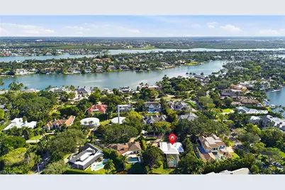 2700 Lantern Ln, Naples, FL 34102 - Photo 47