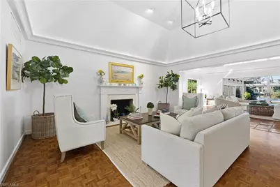 2700 Lantern Ln, Naples, FL 34102 - Photo 15