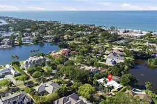 2700 Lantern Ln, Naples, FL 34102 - Photo 43