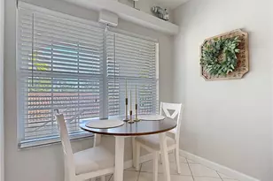 3015 Horizon Ln, Naples, FL 34109 - Photo 9