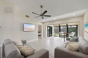 909 Reef Point Cir, Naples, FL 34108 - Photo 17