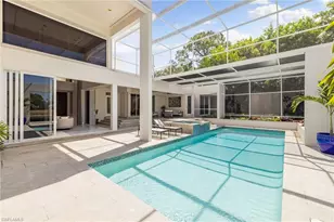 12933 Coco Plum Ln, Naples, FL 34119 - Photo 9