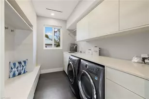 12933 Coco Plum Ln, Naples, FL 34119 - Photo 41