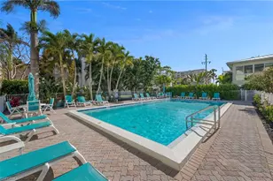 1950 Gulf Shore Blvd N, Naples, FL 34102 - Photo 3