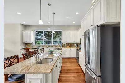 28385 Sombrero Dr, Bonita Springs, FL 34135 - Photo 11