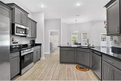 2729 NW 5th Ter, Cape Coral, FL 33993 - Photo 15