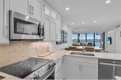 1085 E Bald Eagle Dr #E502, Marco Island, FL 34145 - Photo 5