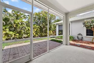 599 Crossfield Cir, Naples, FL 34104 - Photo 25