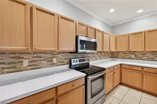 599 Crossfield Cir, Naples, FL 34104 - Photo 11