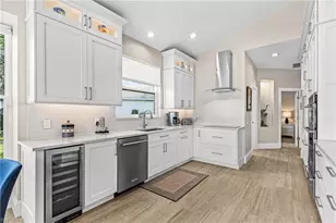 1799 Langford Ln, Naples, FL 34109 - Photo 9