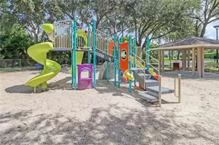 1466 Vintage Ln, Naples, FL 34104 - Photo 37