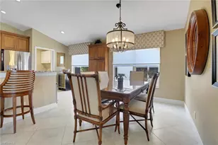 1466 Vintage Ln, Naples, FL 34104 - Photo 9