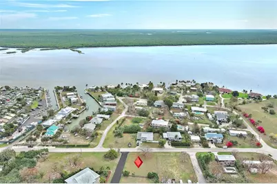 261 Smallwood Dr, Chokoloskee, FL 34138 - Photo 3