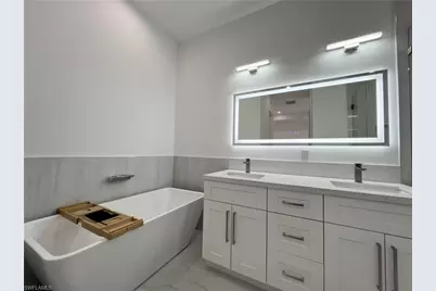 3231 41st Ave NE, Naples, FL 34120 - Photo 7