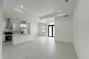 3231 41st Ave NE, Naples, FL 34120 - Photo 13