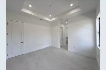 3231 41st Ave NE, Naples, FL 34120 - Photo 9