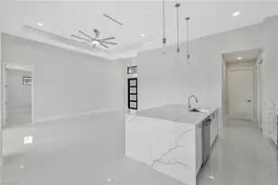 909 SW 11th Ct, Cape Coral, FL 33991 - Photo 9