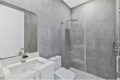 909 SW 11th Ct, Cape Coral, FL 33991 - Photo 19