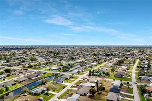 909 SW 11th Ct, Cape Coral, FL 33991 - Photo 33