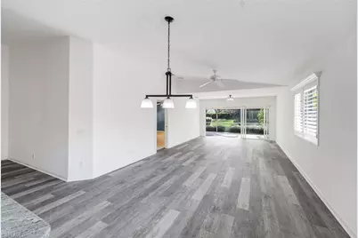 3239 Barbados Ln, Naples, FL 34119 - Photo 15