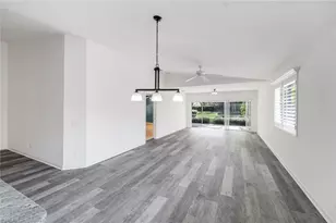 3239 Barbados Ln, Naples, FL 34119 - Photo 15