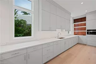 408 16th Ave S, Naples, FL 34102 - Photo 7