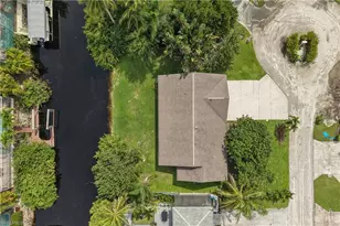 27255 Belle Rio Dr, Bonita Springs, FL 34135 - Photo 19