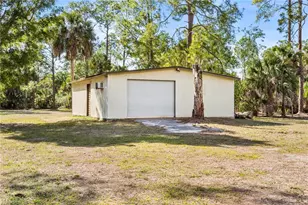 465 5th St SW, Naples, FL 34117 - Photo 3