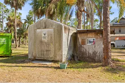 465 5th St SW, Naples, FL 34117 - Photo 31