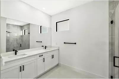 913 Embers Pkwy W, Cape Coral, FL 33993 - Photo 15