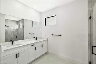 913 Embers Pkwy W, Cape Coral, FL 33993 - Photo 15