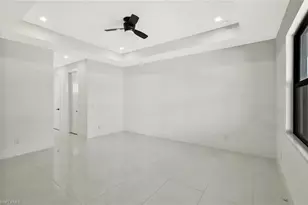 913 Embers Pkwy W, Cape Coral, FL 33993 - Photo 13