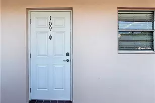 200 Turtle Lake Ct, Naples, FL 34105 - Photo 3