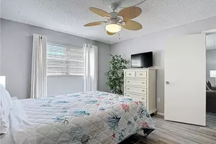 200 Turtle Lake Ct, Naples, FL 34105 - Photo 25