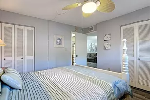 200 Turtle Lake Ct, Naples, FL 34105 - Photo 23