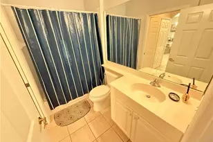 6210 Wilshire Pines Cir, Naples, FL 34109 - Photo 9