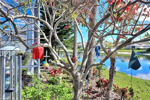 2925 Gilford Way, Naples, FL 34119 - Photo 37