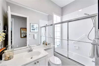 2925 Gilford Way, Naples, FL 34119 - Photo 25