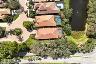 9301 Troon Lakes Dr, Naples, FL 34109 - Photo 27