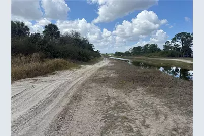 1900 W 18th St, Lehigh Acres, FL 33972 - Photo 5