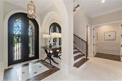 2225 Miramonte Ct, Naples, FL 34105 - Photo 17