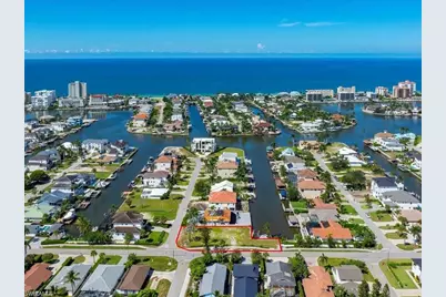 10337 Vanderbilt Dr, Naples, FL 34108 - Photo 1