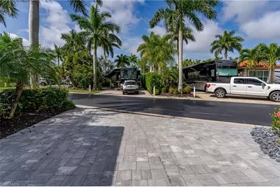 13550 Snapper Ln, Naples, FL 34114 - Photo 21