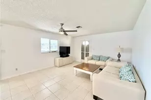 136 Harrison Rd, Naples, FL 34112 - Photo 7