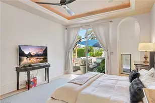 2052 Isla Vista Ln, Naples, FL 34105 - Photo 19