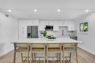 1100 Gulf Shore Blvd N, Naples, FL 34102 - Photo 7