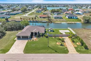 330 NE 20th St, Cape Coral, FL 33909 - Photo 39