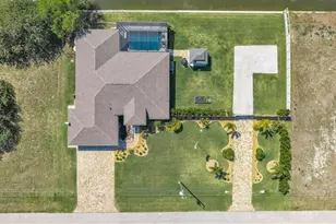 330 NE 20th St, Cape Coral, FL 33909 - Photo 37