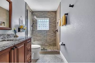 330 NE 20th St, Cape Coral, FL 33909 - Photo 23