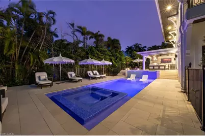 1355 4th St S, Naples, FL 34102 - Photo 5